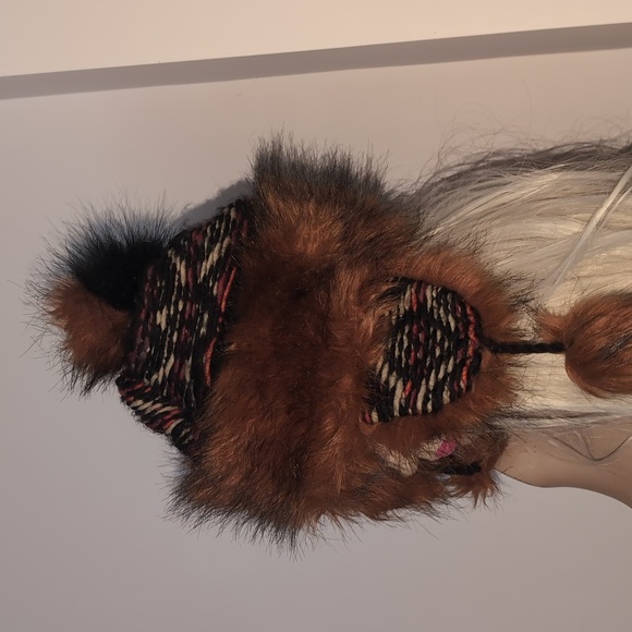 Starling Faux Fox Fur Fleece Lined Warm Winter Knit Hat NWOT Small - Picture 7 of 10